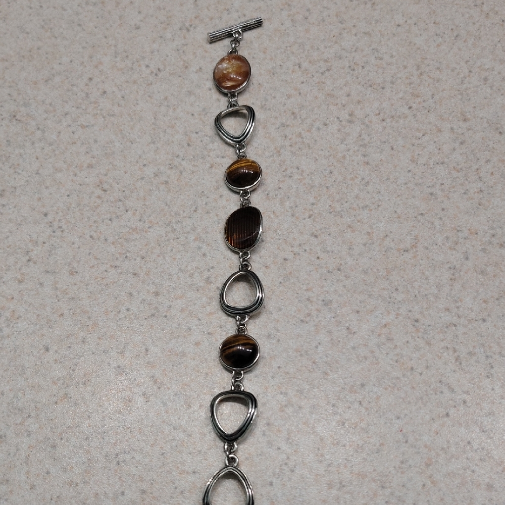 Lia Sophia tiger eye and silver tone toggle bracet